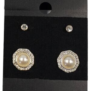 5/10 NWT 2 pair Cubic Zirconia and pearl style half hoop earrings